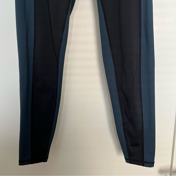 Free People Movement Leggings Small Black Blue High V Waistband Colorblock - Picture 3 of 15